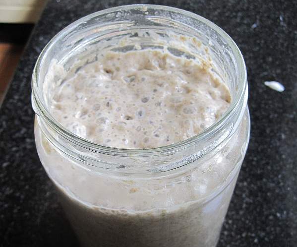 What is a good sourdough starter recipe?